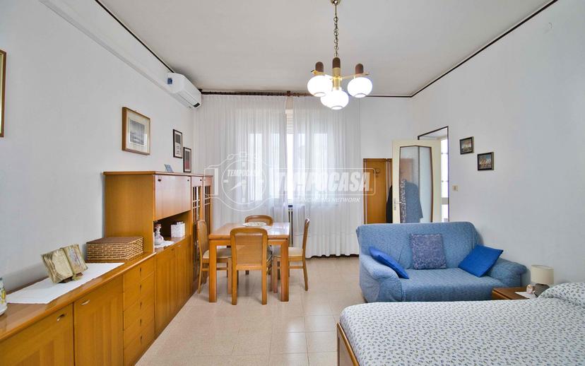 Villa a schiera, Galliate — foto 2 di 5