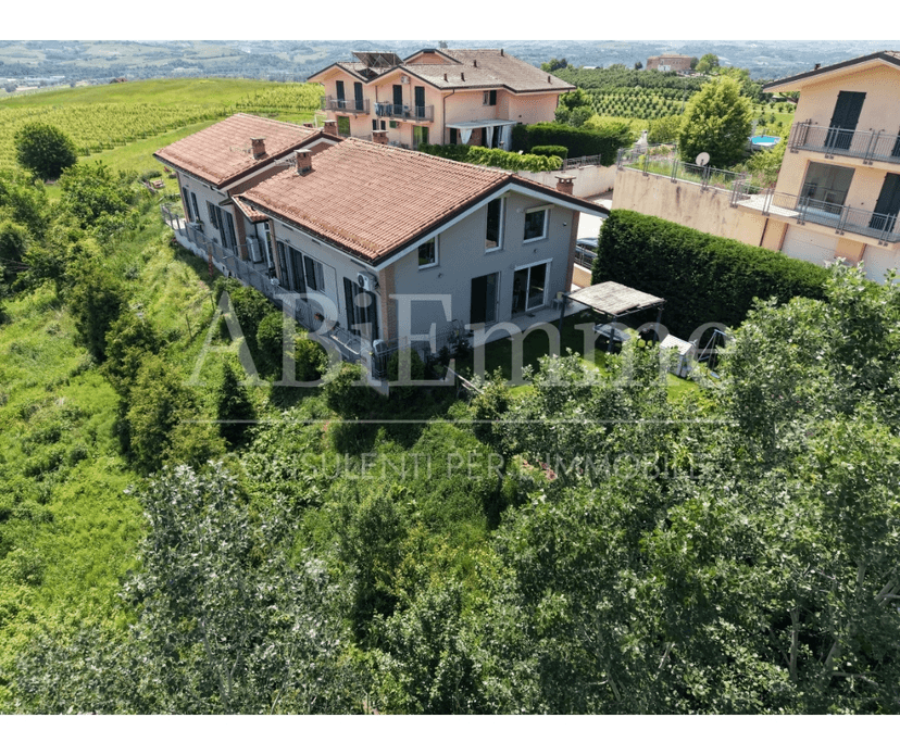 Villa in Via San Defendente 12, Govone — foto 4 di 5