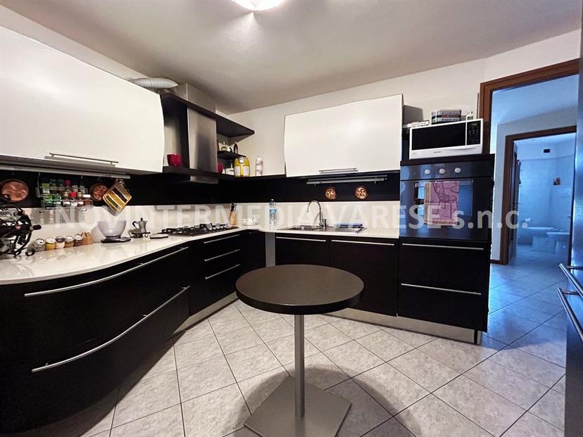 Villa a schiera in Via Oslavia, Varese — foto 4 di 5
