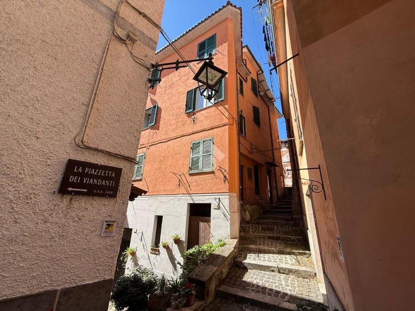Bilocale in Via Scanzano 28, Subiaco — foto 3 di 5