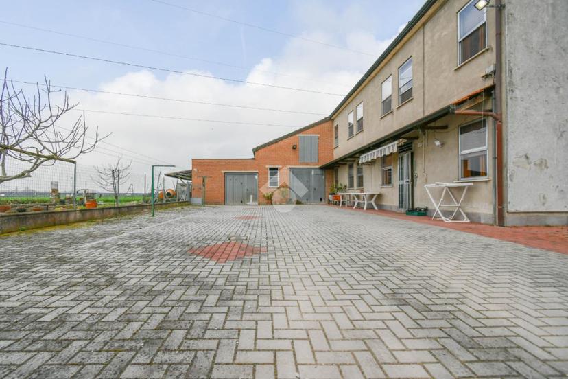 Casa indipendente in Via Padusa 11, Poggio Renatico — foto 3 di 5