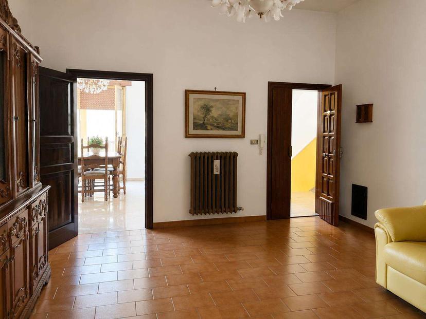 Casa indipendente in Via Tommaso Fiore 4, Oria — foto 3 di 5