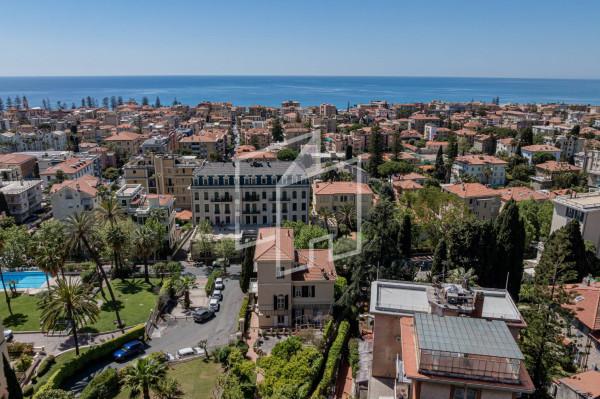 Villa in Via Massimo d'Azeglio 1, Bordighera — foto 2 di 5