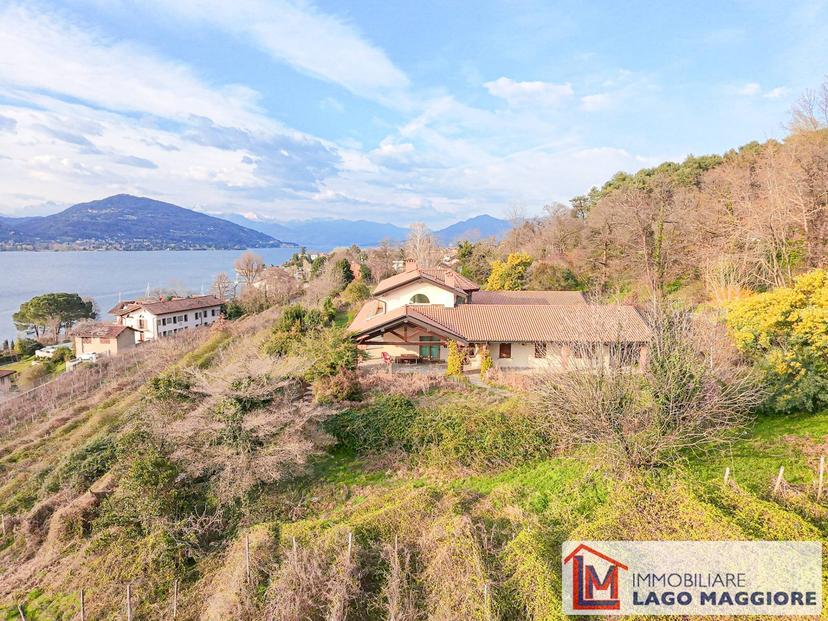 Villa in Via Fermi, Ranco — foto 2 di 5