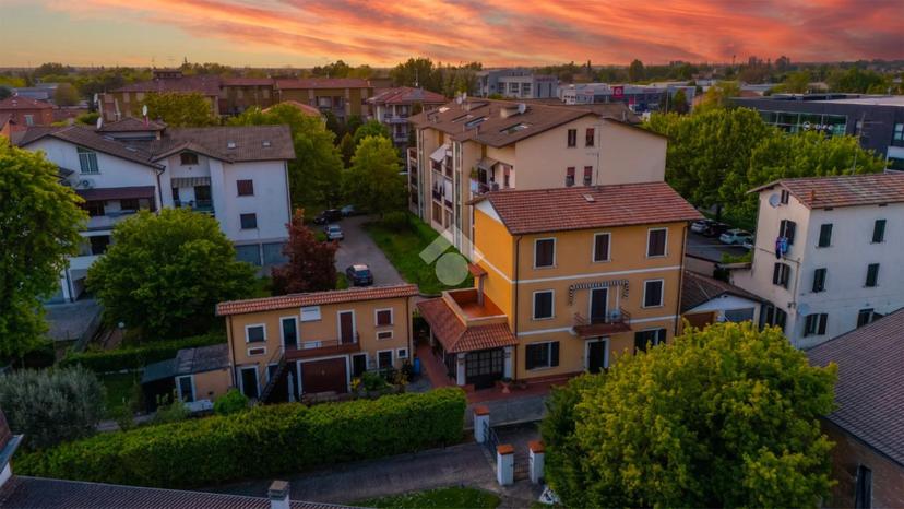 Casa indipendente in Via Fratelli Cervi 284, Reggio nell'Emilia — foto 2 di 5