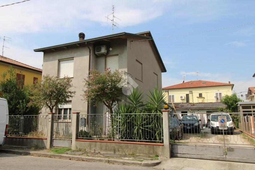 Casa indipendente in Via C. Battisti 30, Gambettola — foto 3 di 5