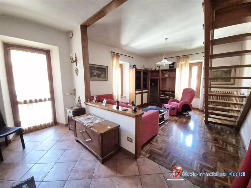 Appartamento in Via Corna 28, Cedegolo