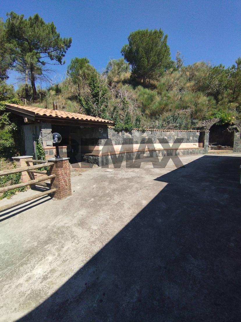 Casa indipendente in Calcerana Marina Snc, Adrano — foto 3 di 5