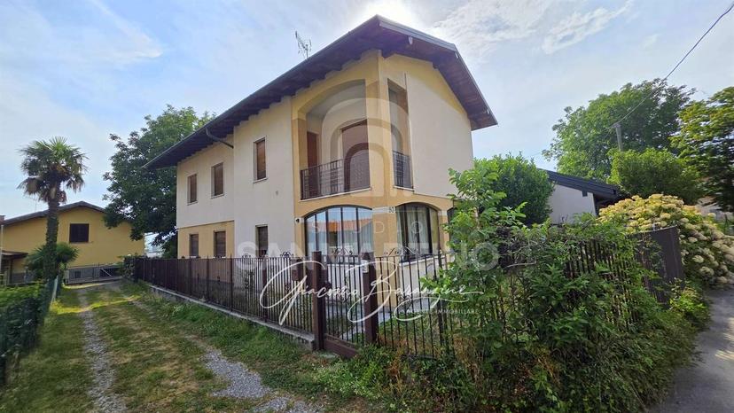 Villa unifamiliare in Via Sacconaghi, Comerio — foto 2 di 5