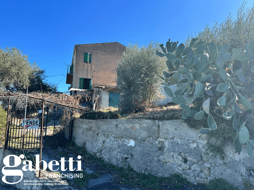 Casa indipendente in Contrada Apesana Snc, Sant'Agata di Militello — foto 2 di 5