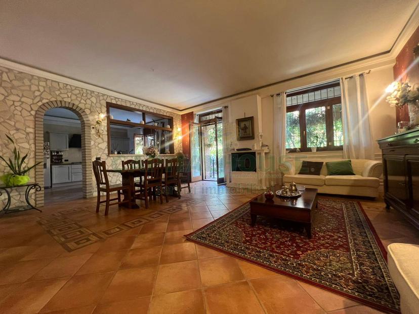 Villa a schiera in Via Conserva Carlecchie 12, Pratola Serra — foto 2 di 5