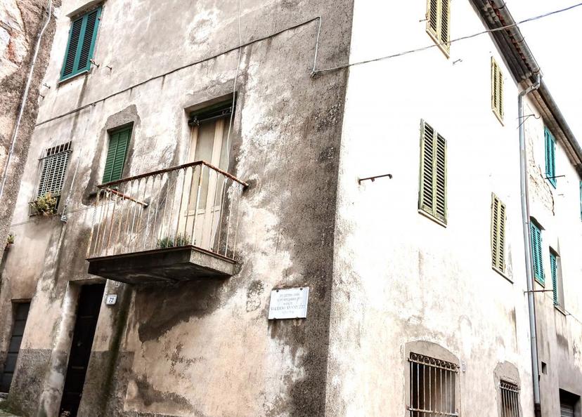 Trilocale in Via delle Scalelle, Roccalbegna — foto 2 di 5