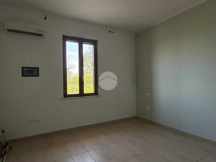 Trilocale in Contrada Vicenne Sud 65, Pianella — foto 2 di 5