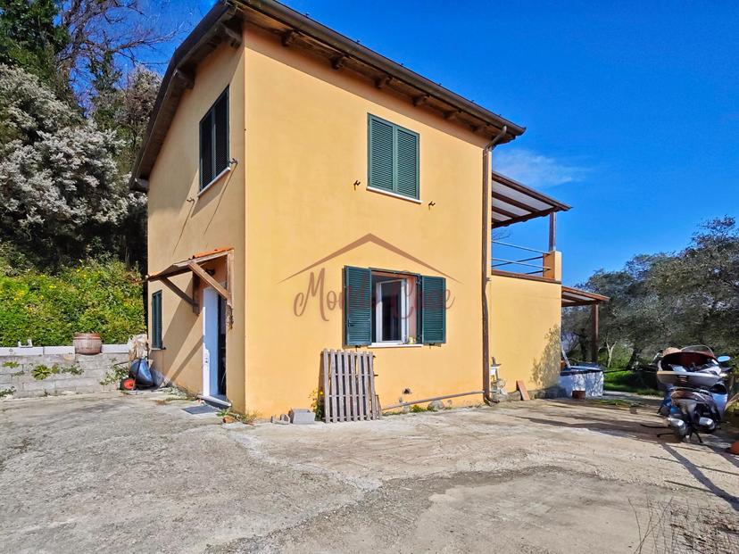 Casa indipendente in Via Umberto Maddalena 103, Vezzano Ligure — foto 5 di 5
