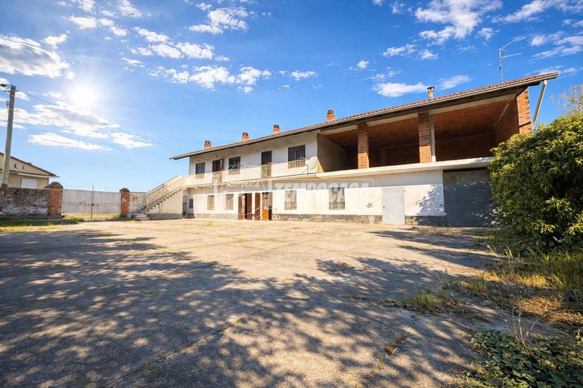 Casa indipendente in Via Moncrivello, Cigliano — foto 3 di 5