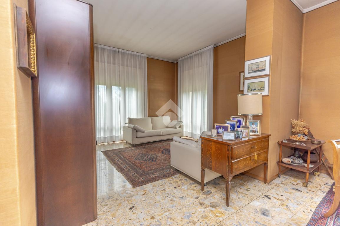 Villa in Via Arcangelo Ghisleri 42, Bergamo