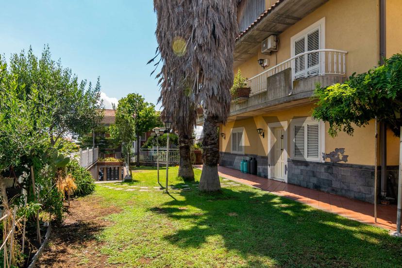 Villa in Via degli Oleandri 20, San Pietro Clarenza — foto 3 di 5