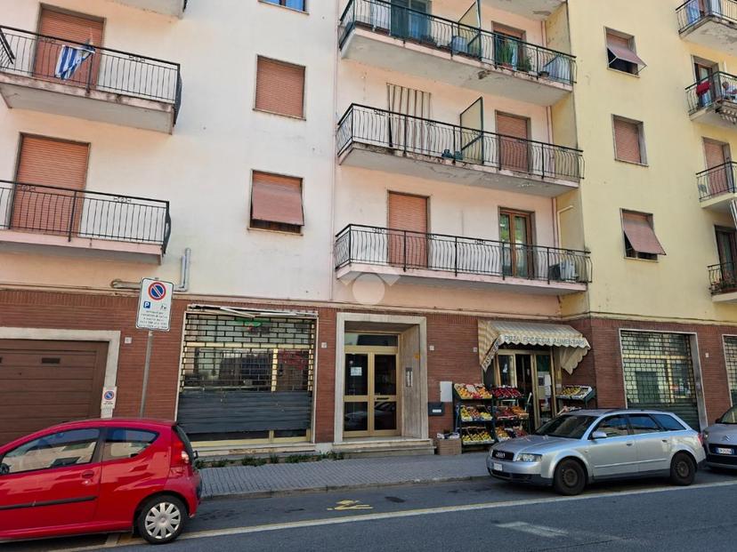 Trilocale in Via Roma 157, Isola del Cantone — foto 2 di 5