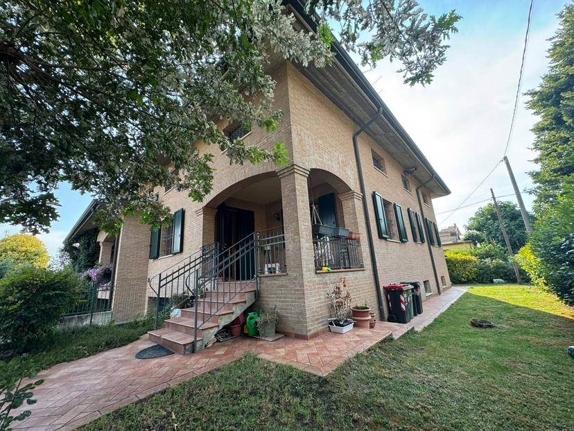 Villa, Cavezzo — foto 4 di 5