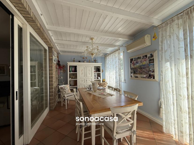 Villa in Via Paolo Ferrari, 11, Mondolfo — foto 4 di 5