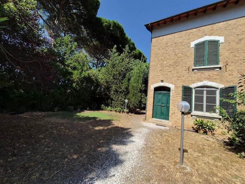 Appartamento in Via Malta, Rosignano Marittimo