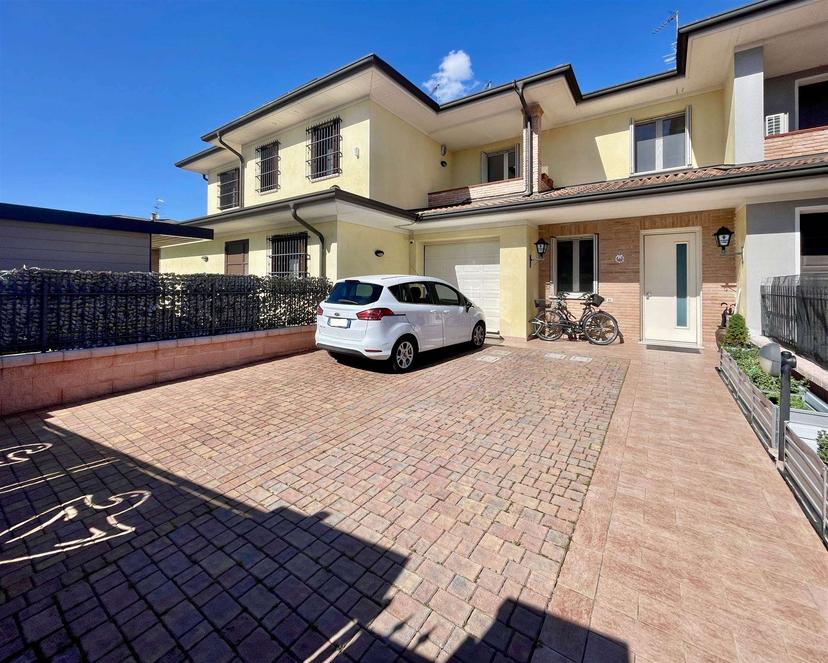 Villa a schiera, Curtatone — foto 5 di 5