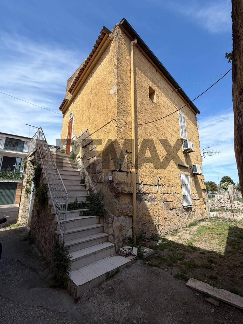 Casa indipendente in Vicolo Carità 38, Francolise — foto 3 di 5