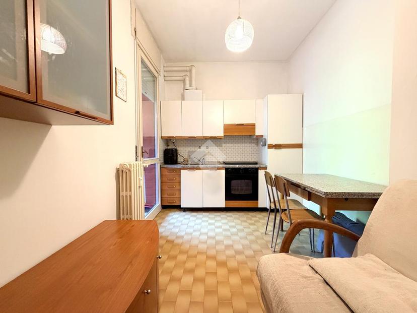Bilocale in Via San.Michele 81, Caronno Pertusella — foto 2 di 5