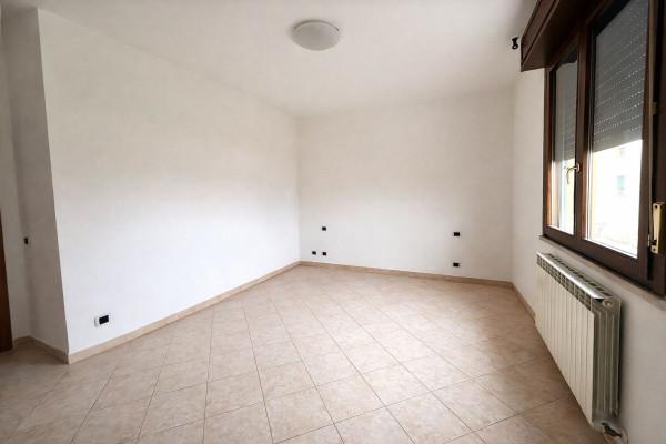 Trilocale, Moglia — foto 4 di 5