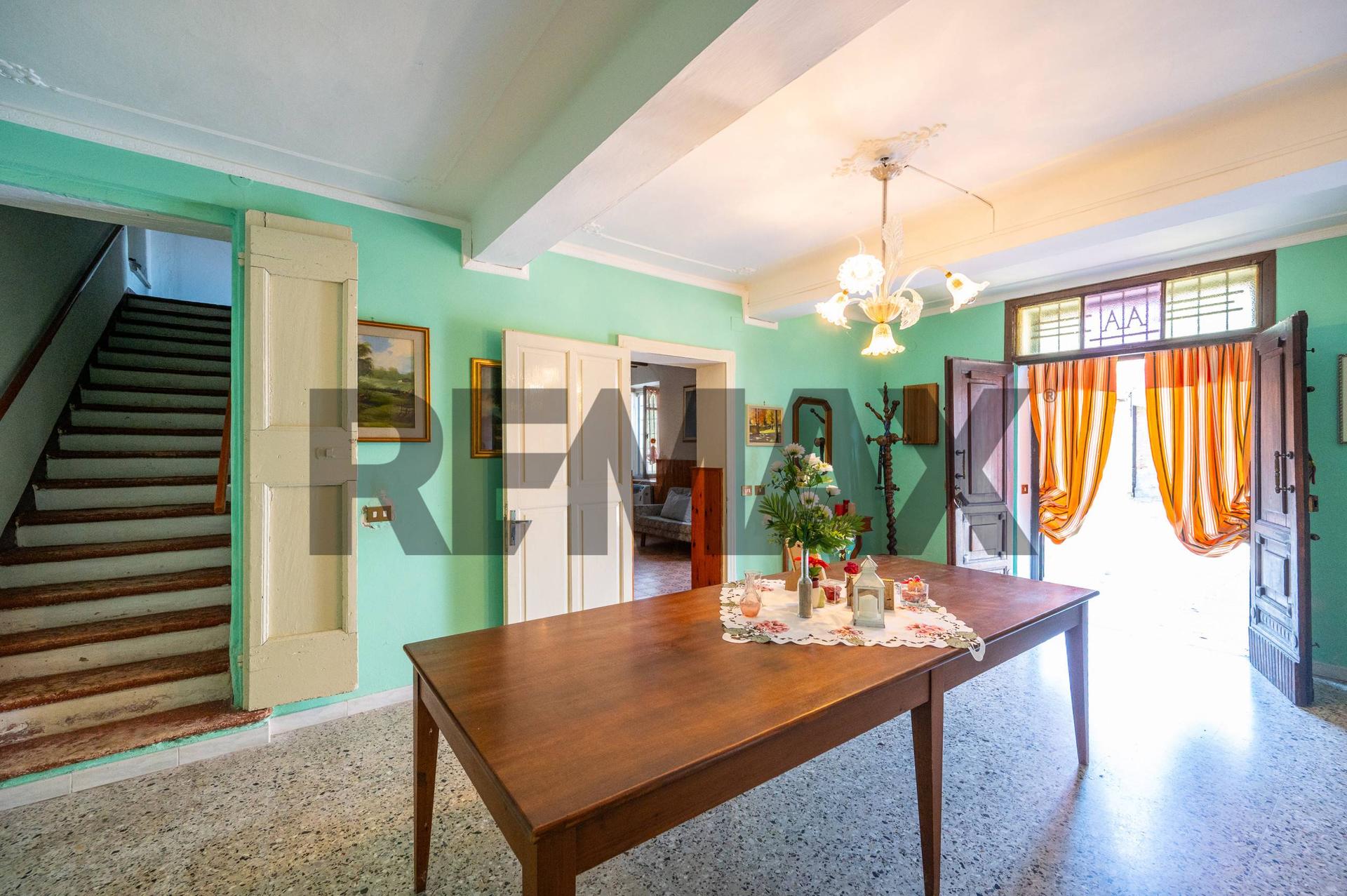 Villa a schiera in Via Padre Kolbe 21/8, Commessaggio