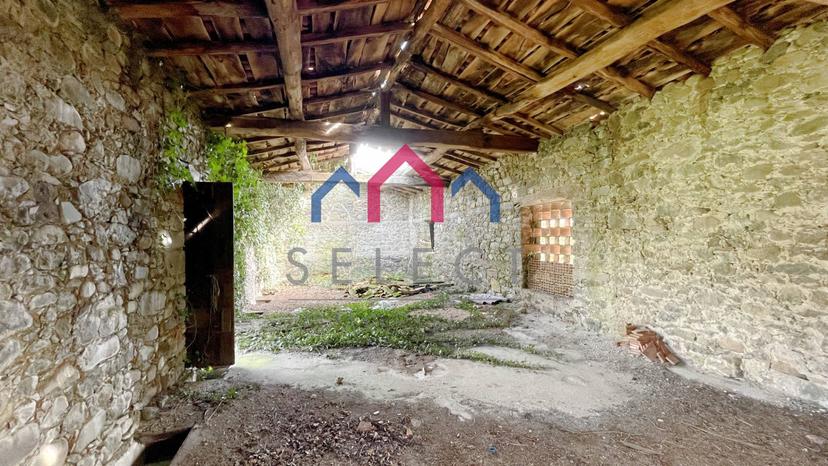 Rustico in Loc. Solceta, Castiglione di Garfagnana — foto 2 di 5