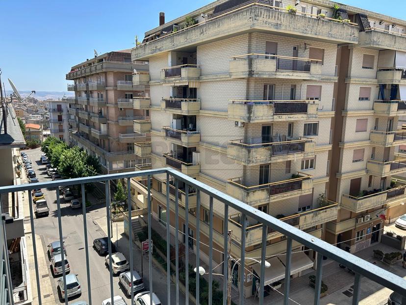 Trilocale in Via Val d'Aosta 19, Caltanissetta — foto 2 di 5