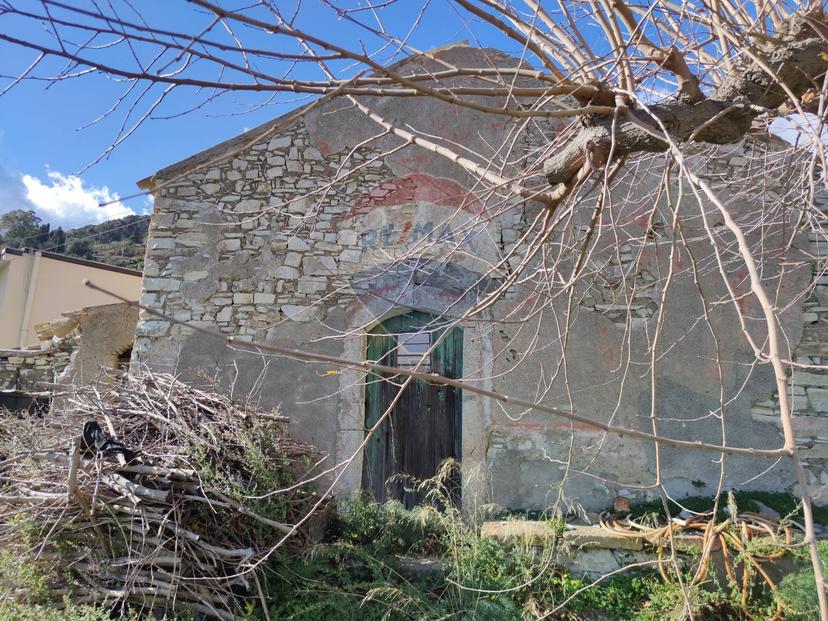 Rustico in Contada Mastrissa Snc, Castelmola — foto 2 di 5
