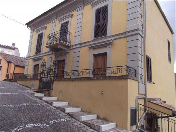 Casa indipendente in Marconi, Farindola — foto 2 di 5