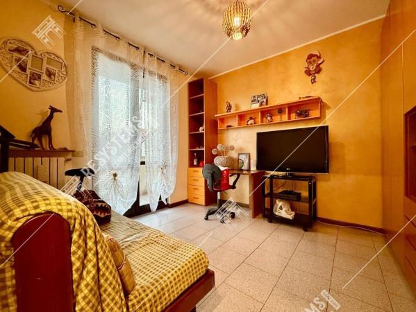 Villa in Via Larici 6, Garbagnate Milanese — foto 5 di 5
