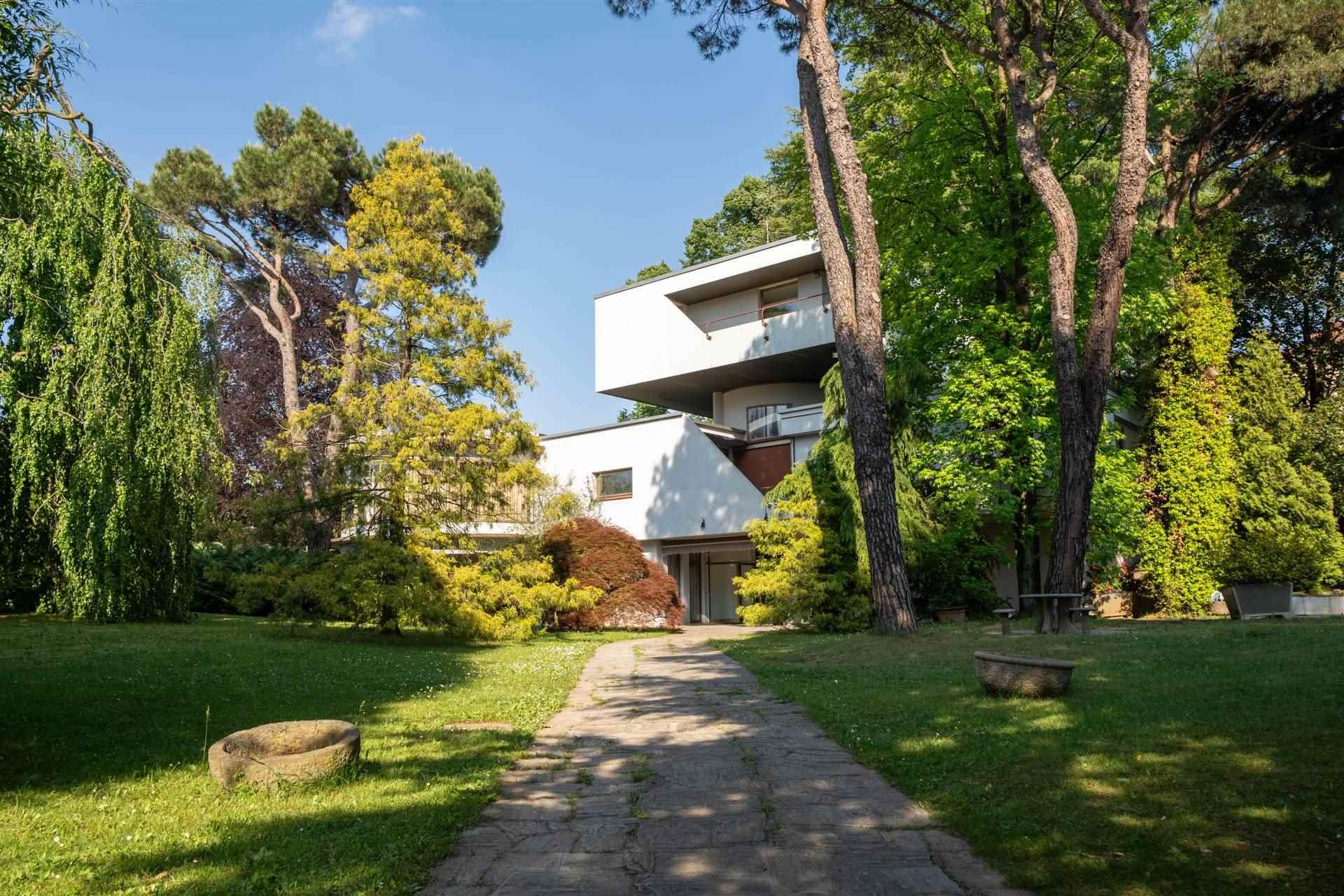 Villa in Via Como, Casorate Sempione