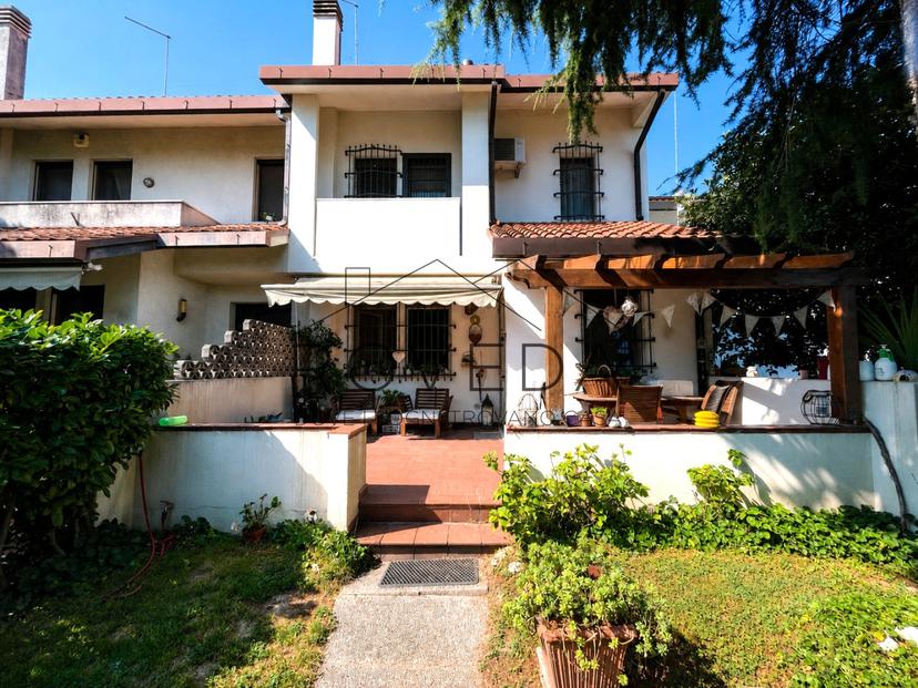 Villa a schiera in Via Alessandro Manzoni, Preganziol — foto 3 di 5