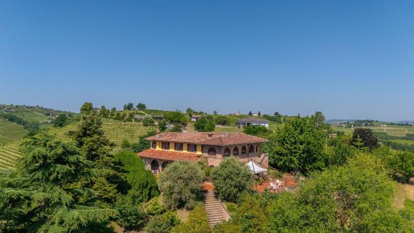 Villa in Regione Aie, Canelli