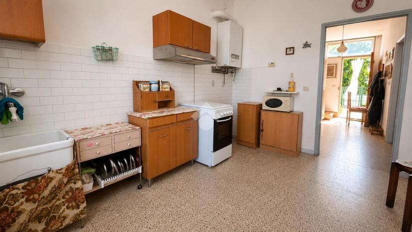 Casa indipendente in Via Ragone 11, Ravenna