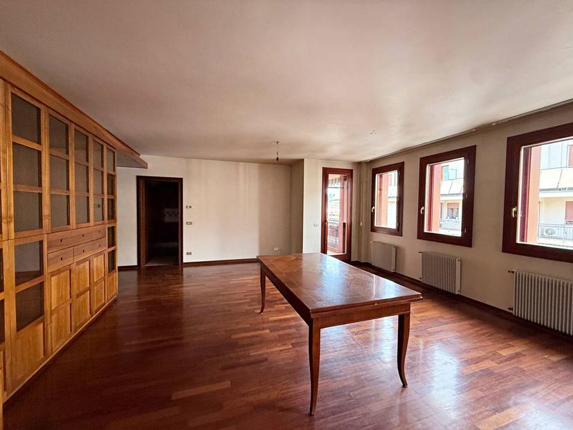 Appartamento in Via Pittoni 12, Conegliano