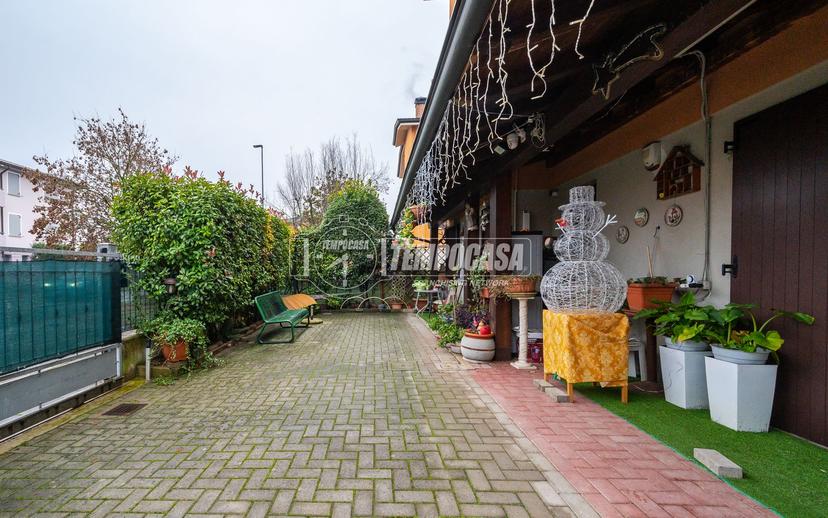 Appartamento in Via Lini Oreste, Correggio — foto 4 di 5