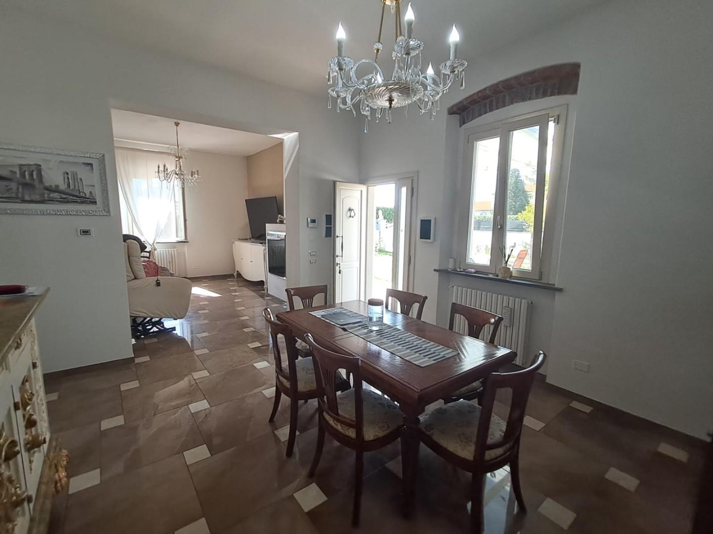 Villa bifamiliare, San Giuliano Terme