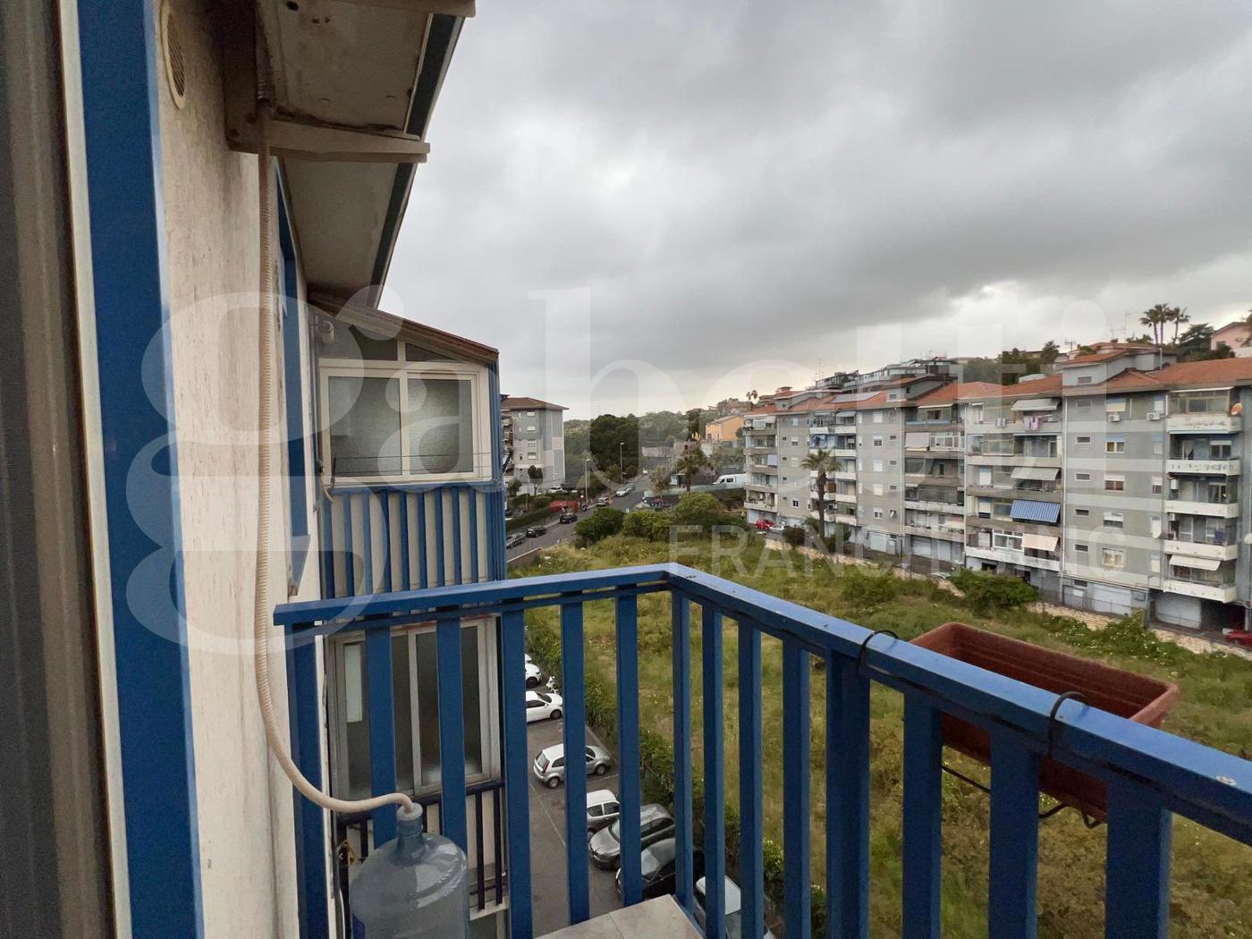 Trilocale in Via Fratelli Bandiera, Gravina di Catania