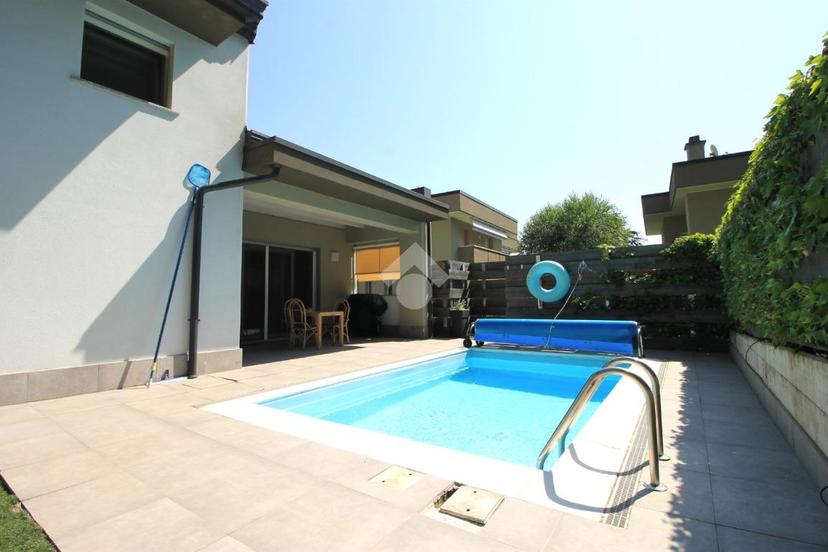 Villa in Via Matteotti 13, Mariano Comense — foto 4 di 5