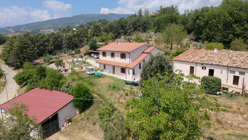 Casa indipendente in Contrada Fonte del Latte, Teramo — foto 5 di 5