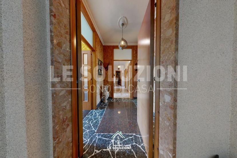 Quadrilocale in Viale della Repubblica 40, Putignano — foto 4 di 5
