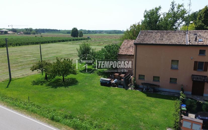 Trilocale, Novi di Modena — foto 3 di 5
