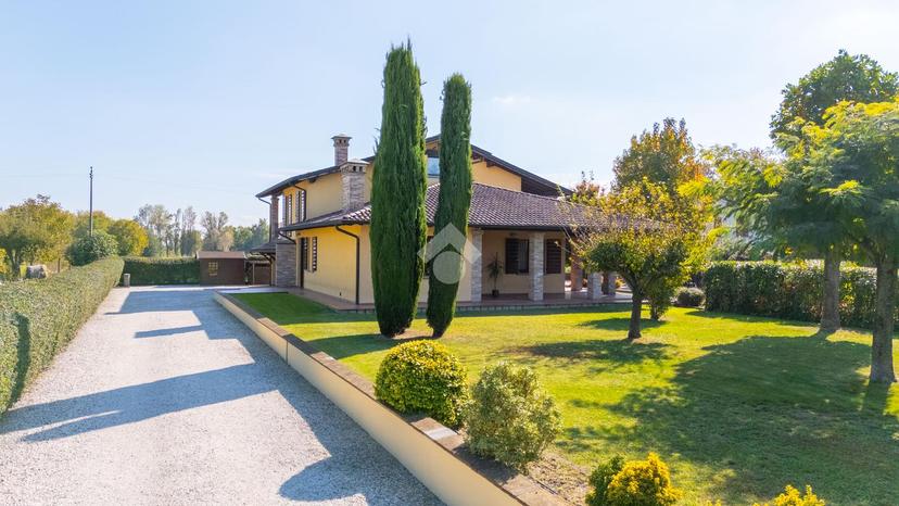 Villa in Via Cavatorti 21, Campegine — foto 3 di 5