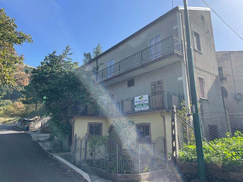 Casa indipendente in Via Porta Annessa, Marsicovetere