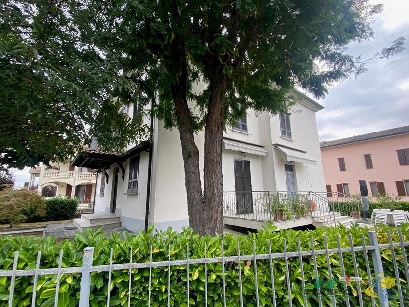 Villa bifamiliare in Via Pietro Nenni 9, Noceto